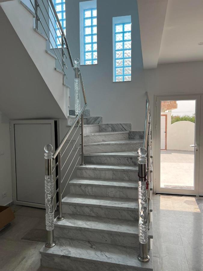 Villalina Standing Djerba
